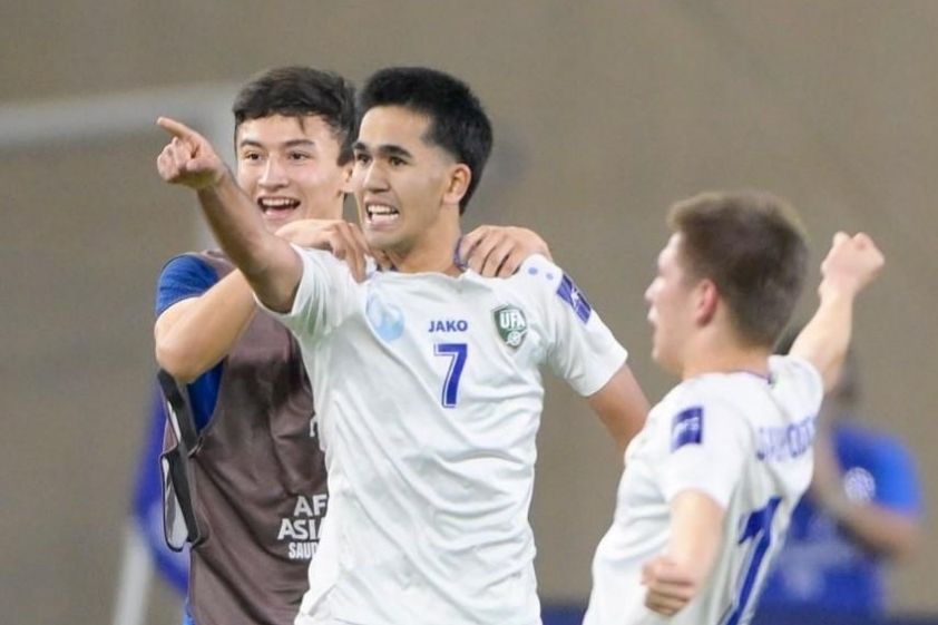 Uzbekistan vô địch U17 châu Á 2025 đầy cảm xúc dù chơi với 9 người